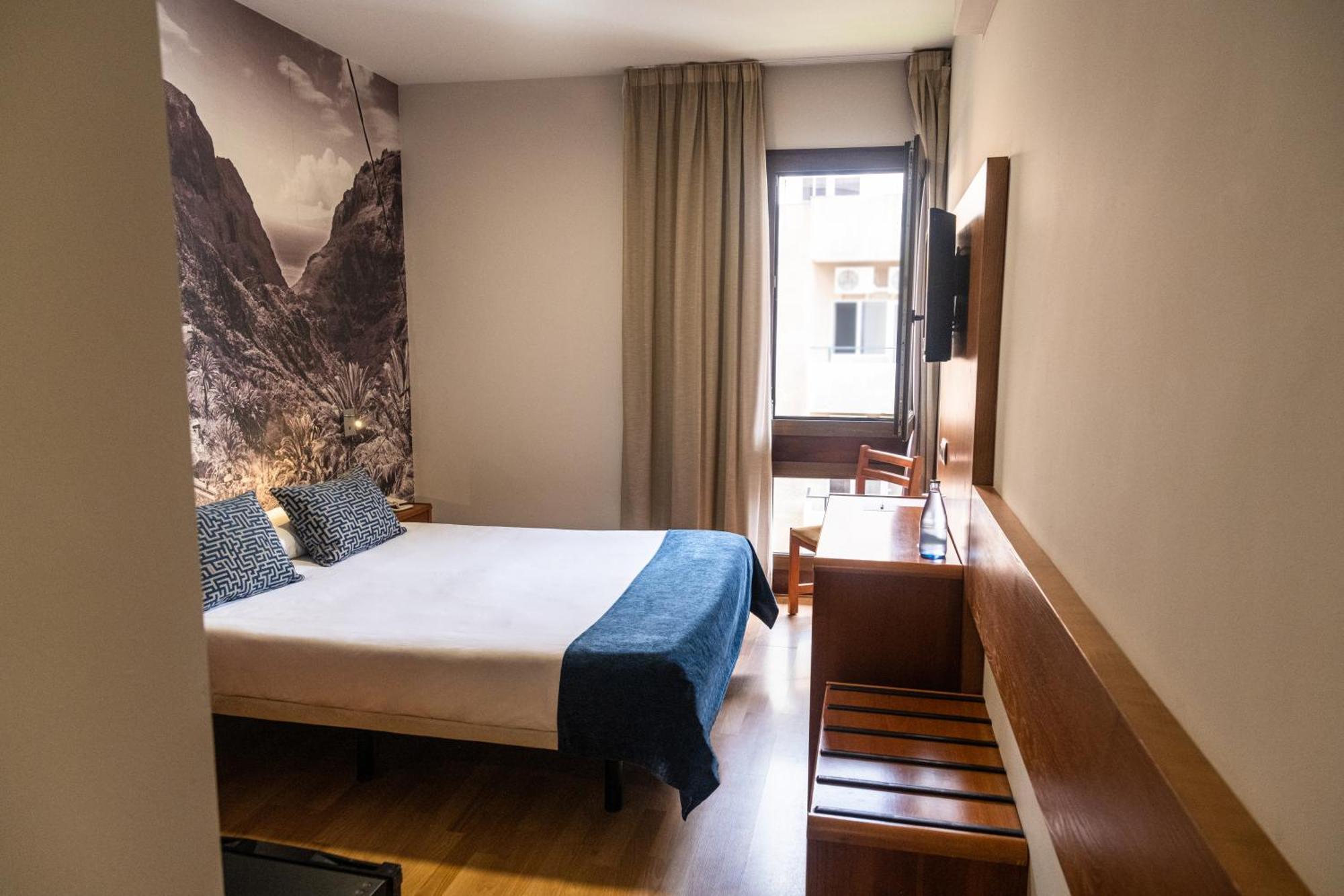 Hotel Adonis Plaza Санта Крус де Тенерифе Екстериор снимка