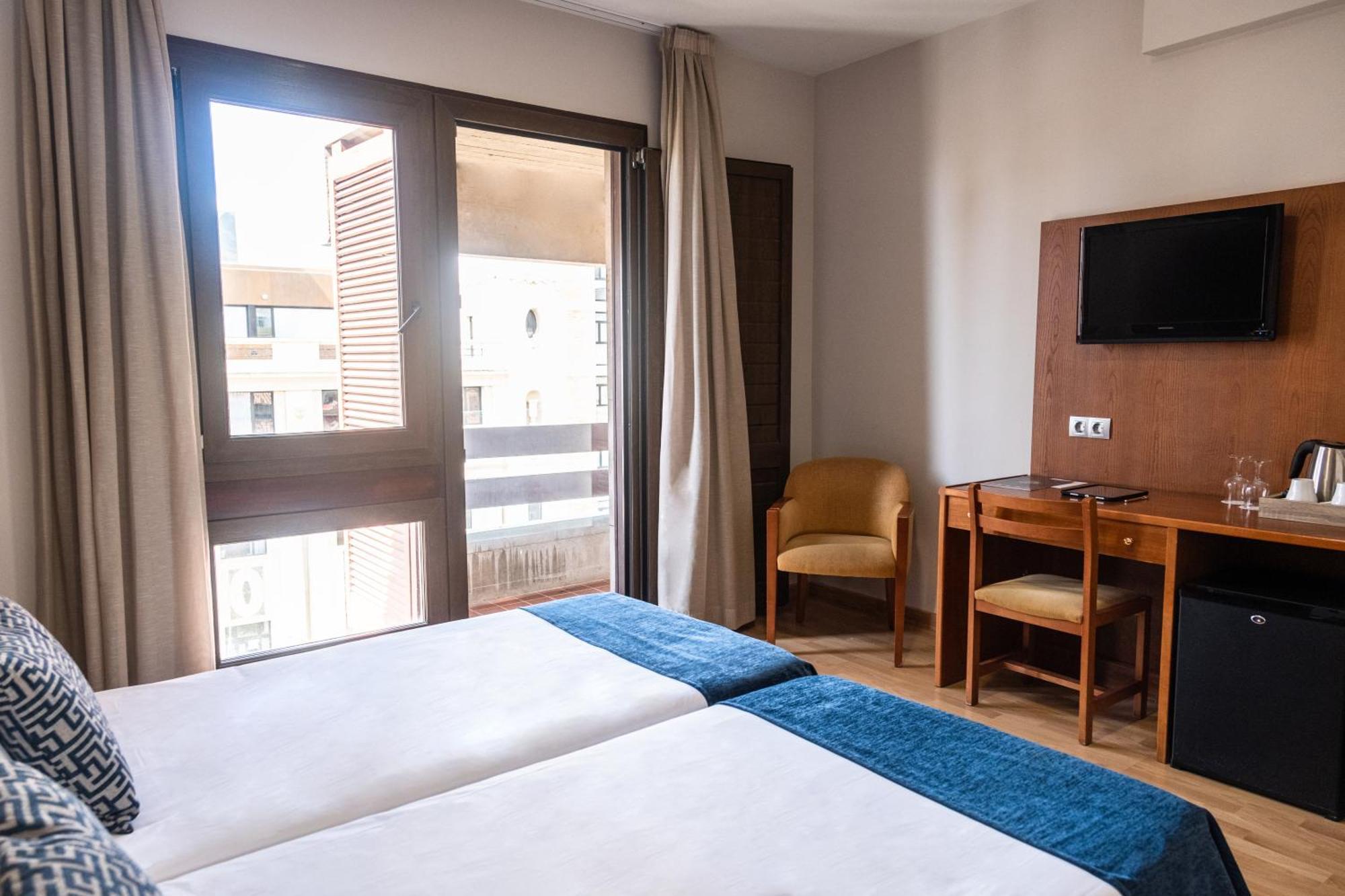 Hotel Adonis Plaza Санта Крус де Тенерифе Екстериор снимка
